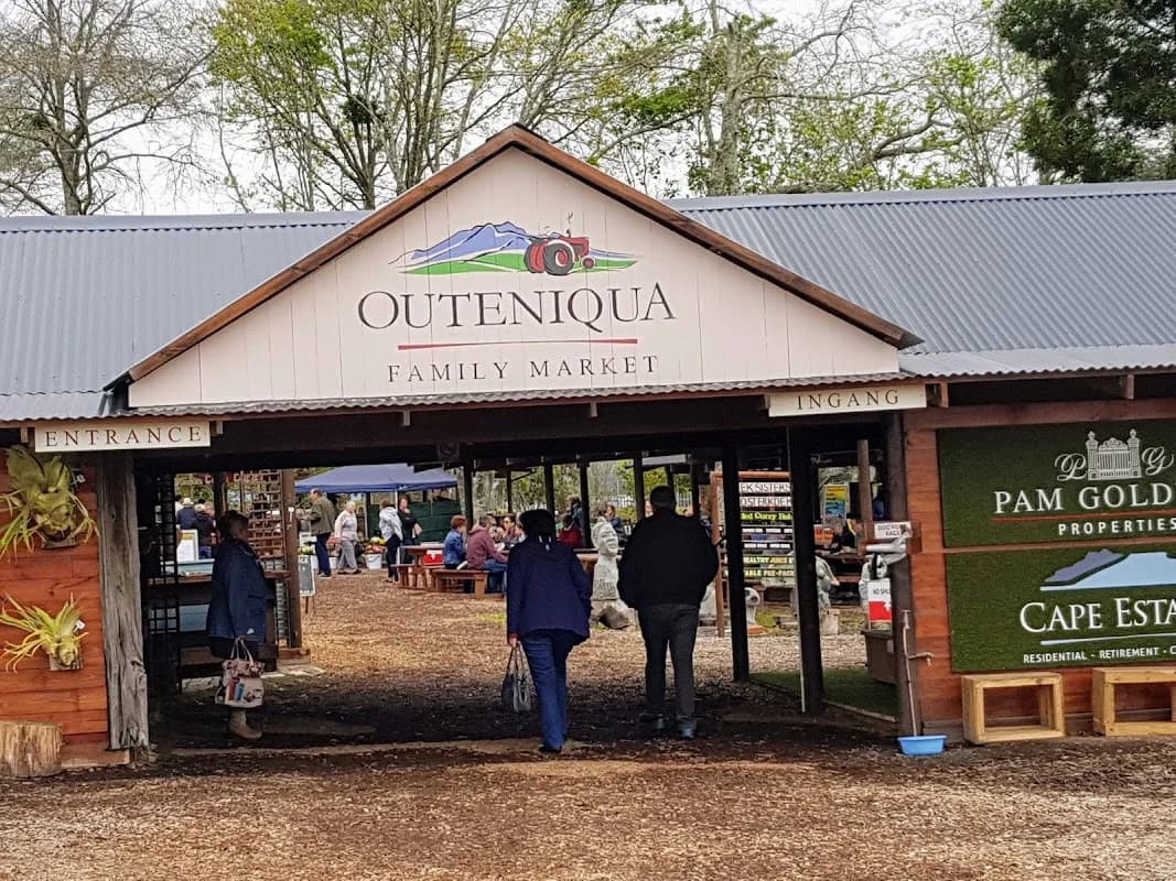 Outeniqua Family Market in George South