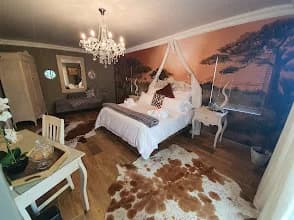 Big5 Guest House in Del Judor