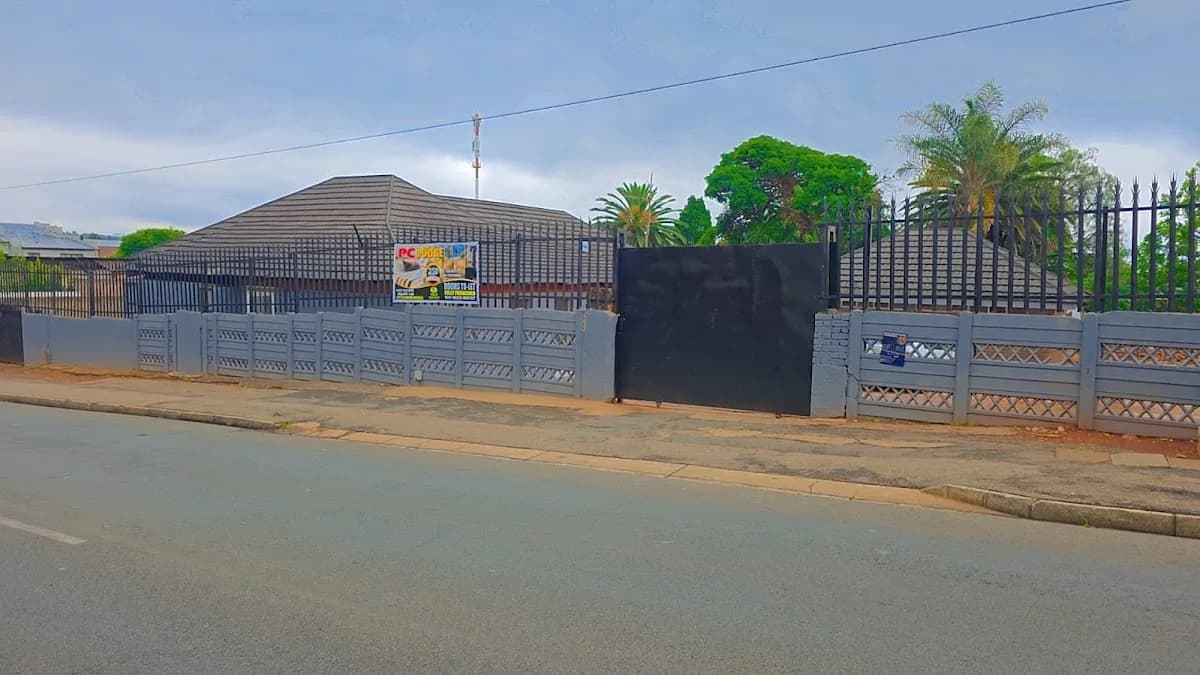 PC Hotel Melville in Melville