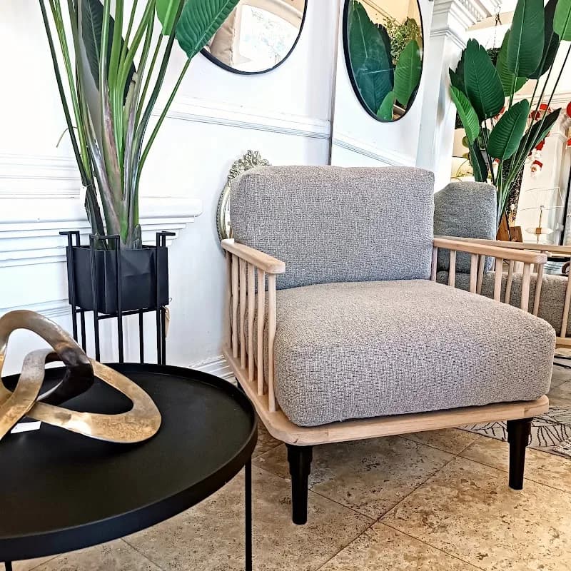 Oak Corner Interiors in Kayamandi