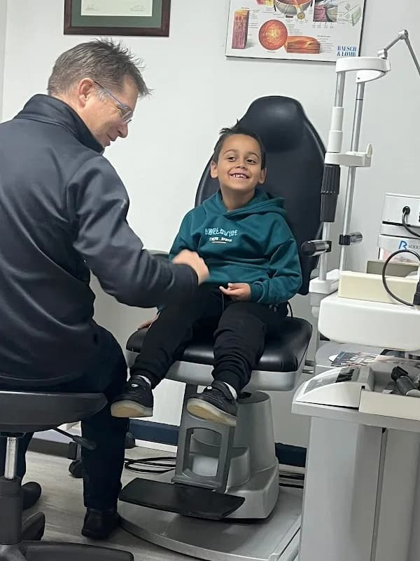 THEO KRETZMANN OPTOMETRIST in East London CBD