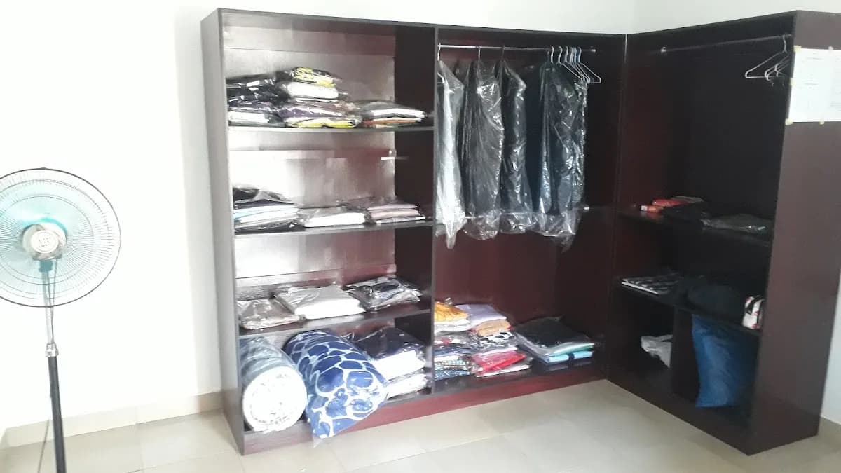 Shallyz Laundry in Karsana