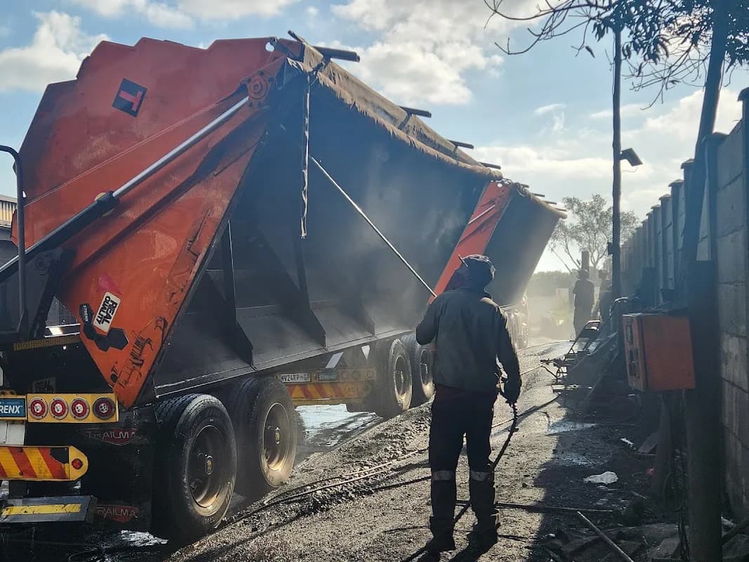 R Bay Truck and Tanker Cleaning in Meerensee