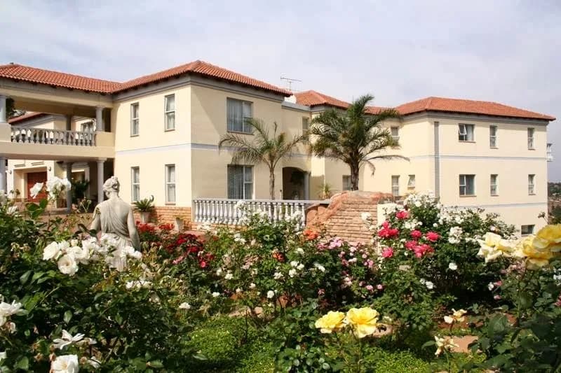 All Seasons Boutique Hotel (Own Power - Own Water) in Moreleta Park