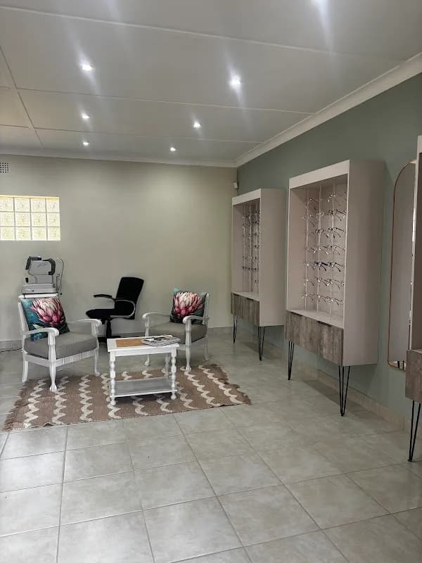 De Waal Optometrists in Benoni CBD
