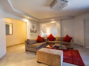 Villa Moyal in Melrose