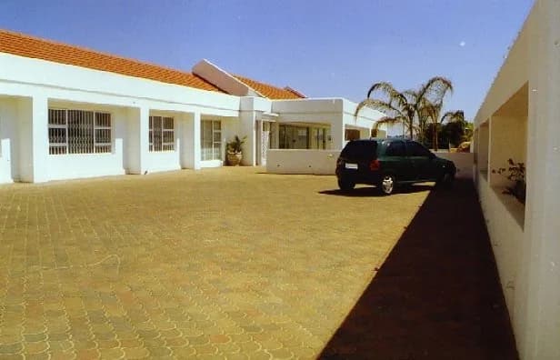 Dr Alexander's Hair Loss Clinic in Bedfordview