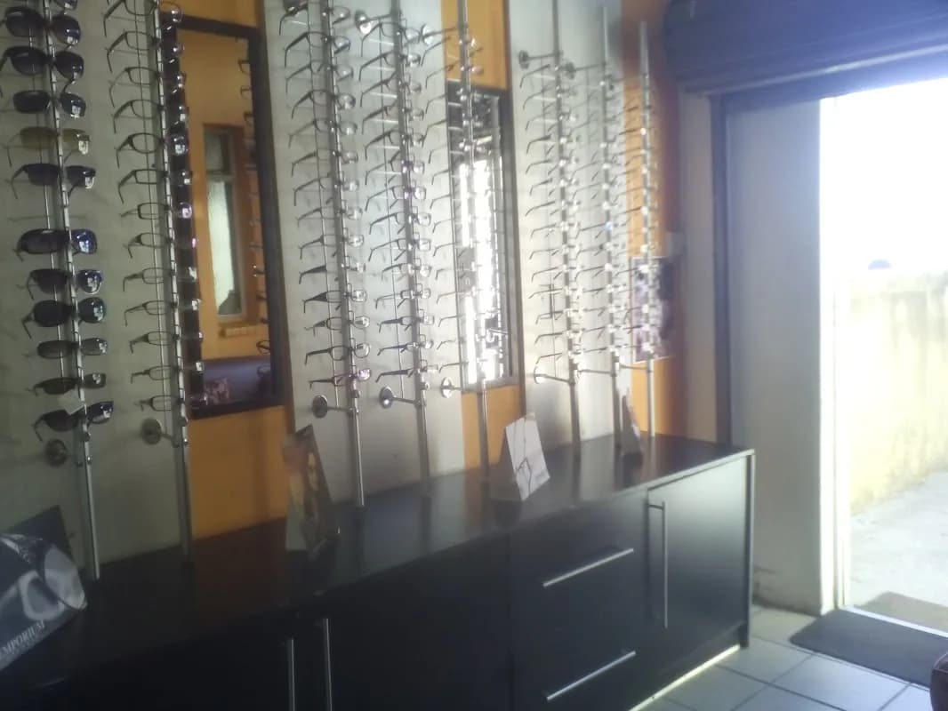 Mayisela Optometrist in Birch Acres