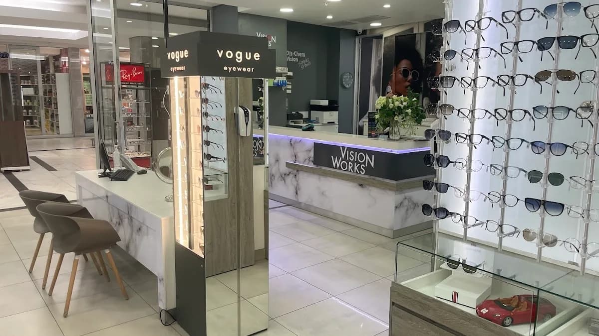 Vision Works Optometrist Benmore / Tania Noach in Craighall