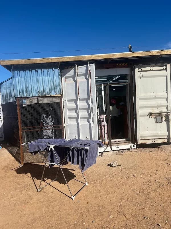 Bongz Hair Salon spineroad Khayelitsha in Khayelitsha