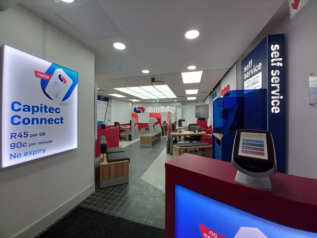Capitec Bank Cape Town Gardens Centre in Gardens