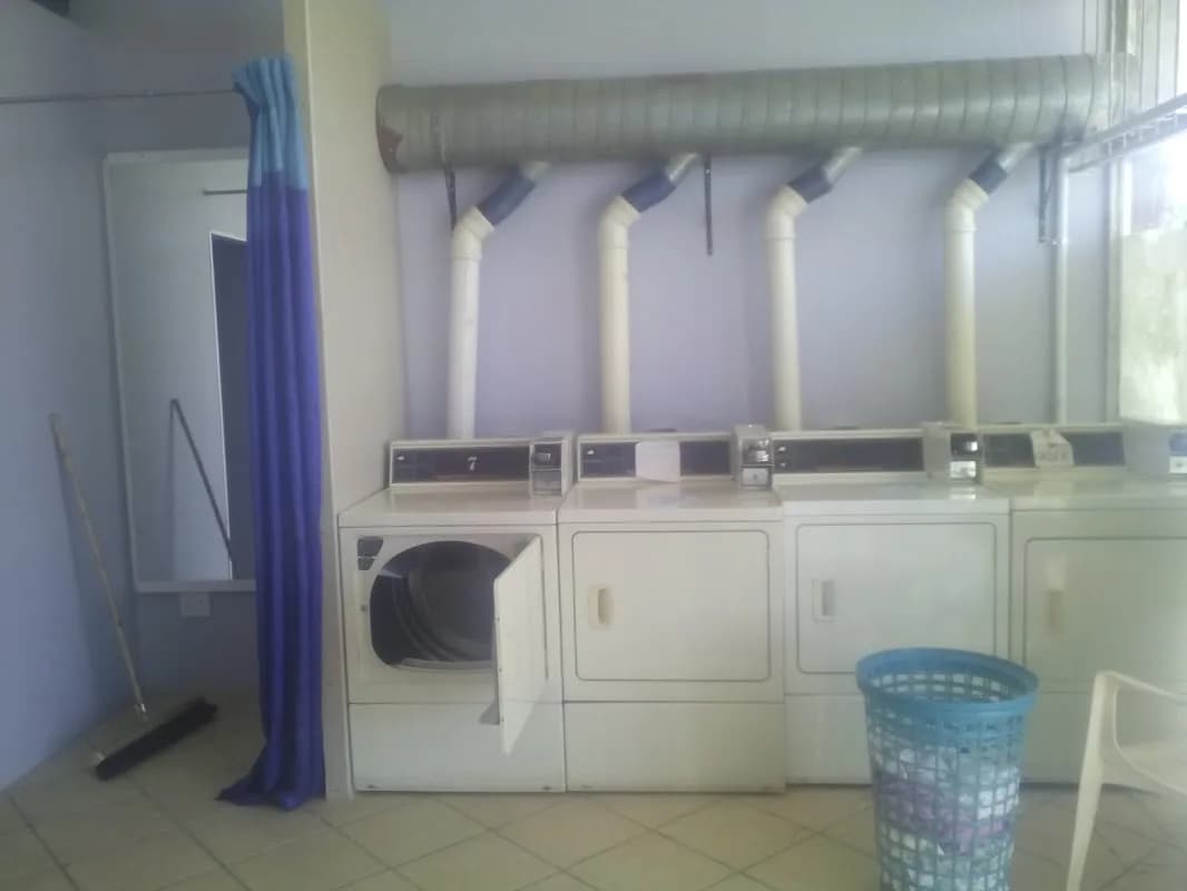 Kings Laundromat CBD Boksburg in Boksburg CBD