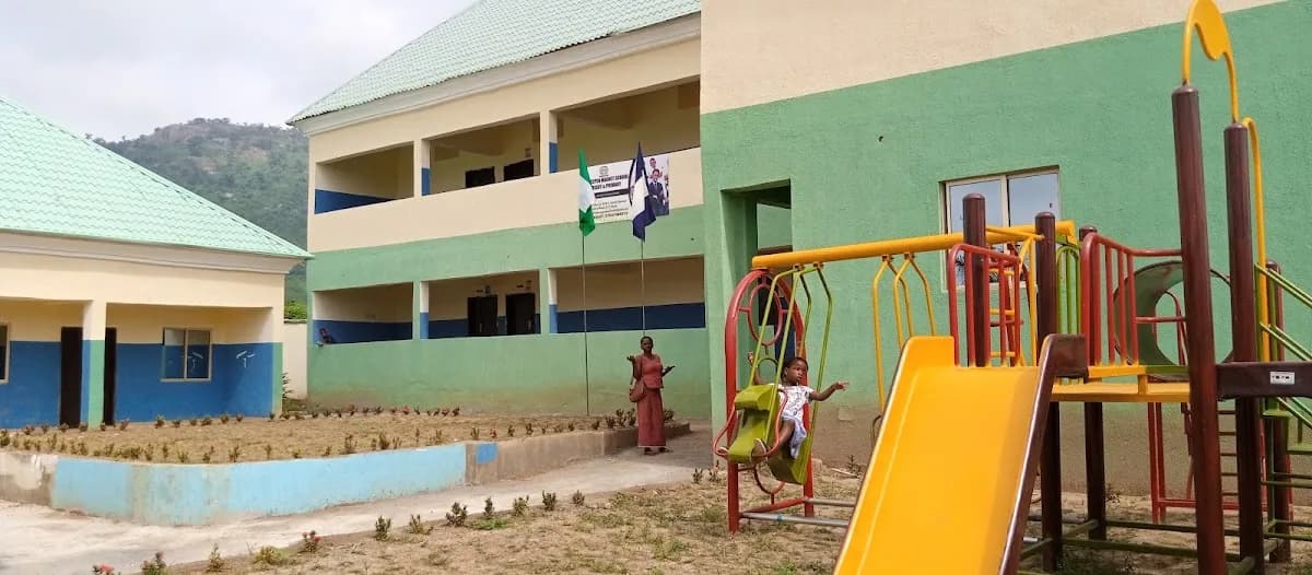 Cradle2pen Magnet School. Nursery and Primary in Karshi