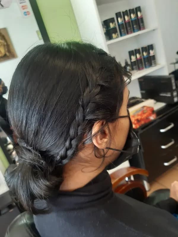 Helix Hair and Beauty Salon in Greenside
