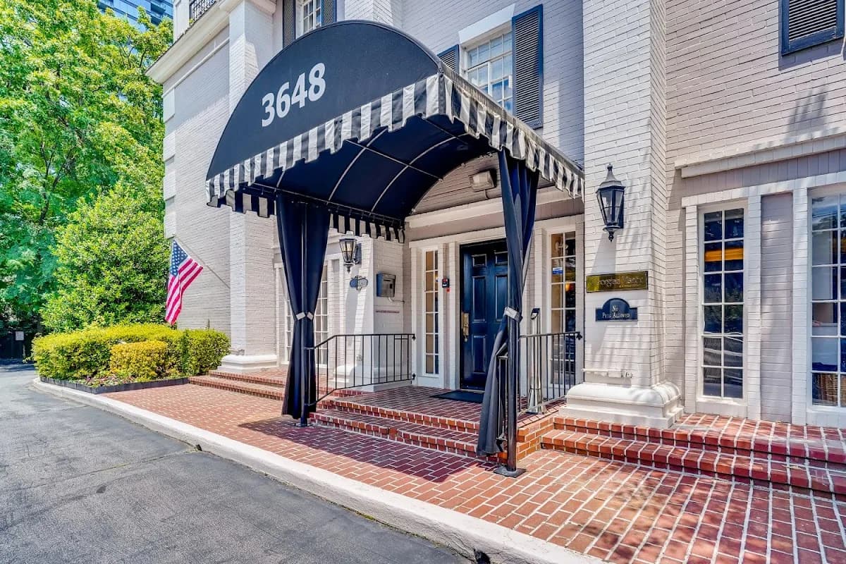 Nadine Lutz - Top Atlanta Real Estate Agent in Buckhead