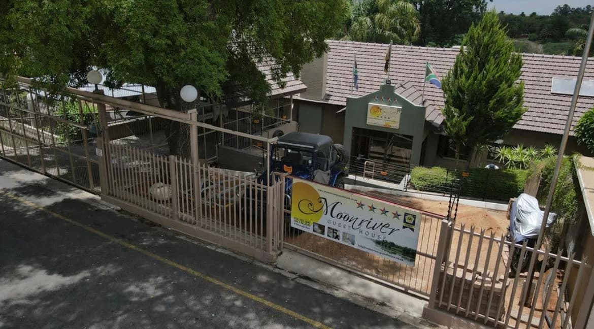 Moonriver Guest House in Industrial Area