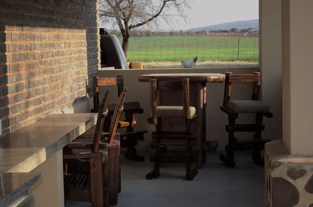 Woodstock Safaris in Safari Extension