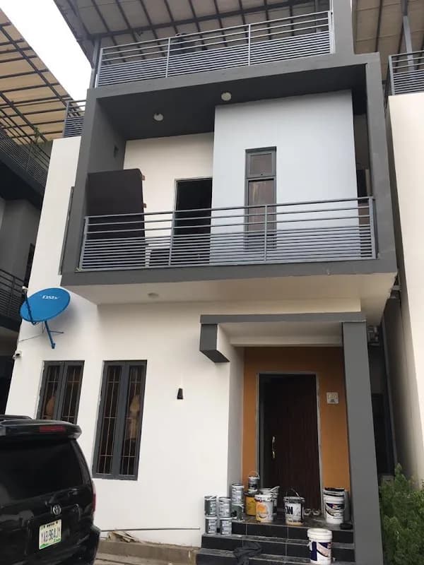 A'more Painting and Interior Decoration in Karu
