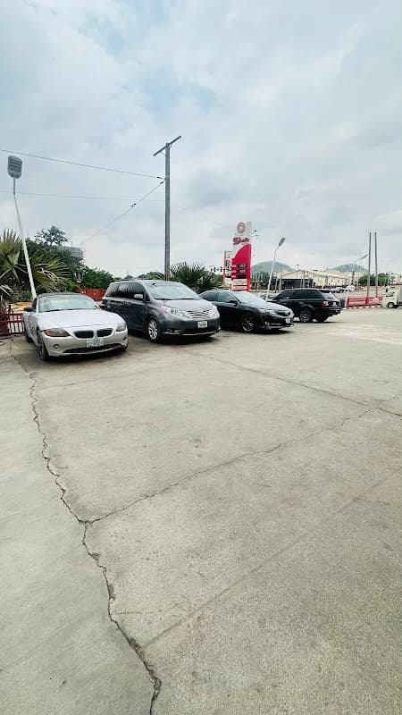 Levi Auto in Dakibiyu