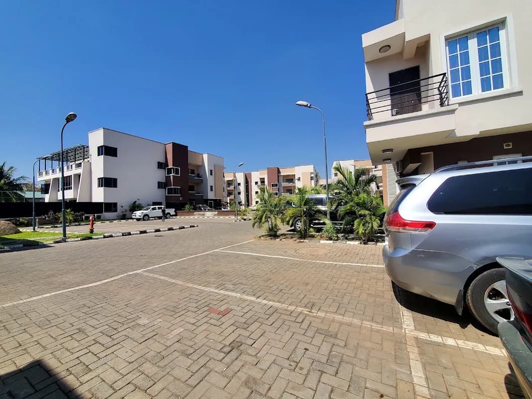 GLORY COURT ESTATE, UTAKO, ABUJA in Utako