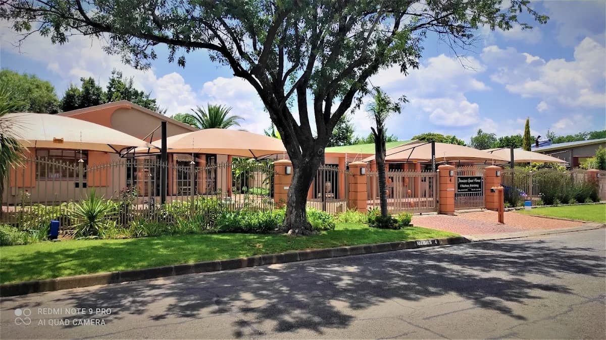 Premiere Guest House in Willows