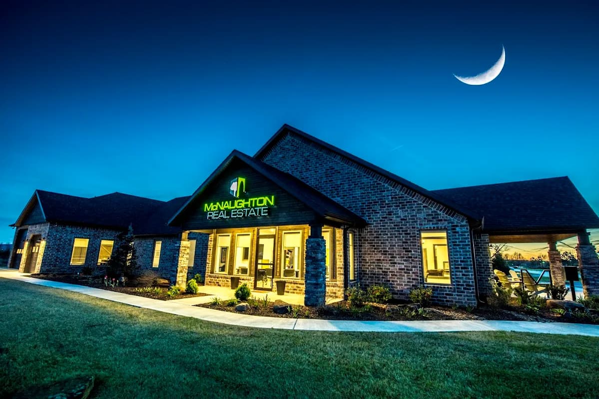 McNaughton Real Estate in Fayetteville / U of Arkansas