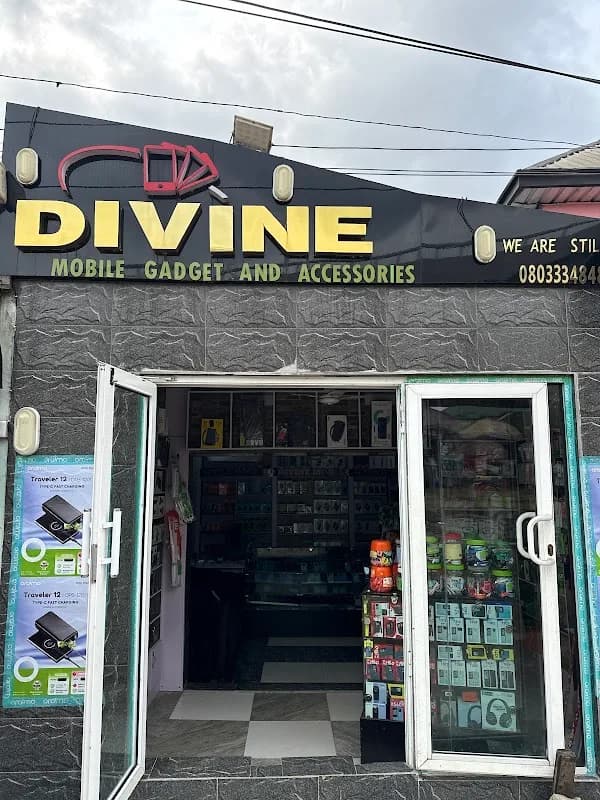 DIVINE MOBILE GADGETS AND ACCESSORIES in Rumuobiakani