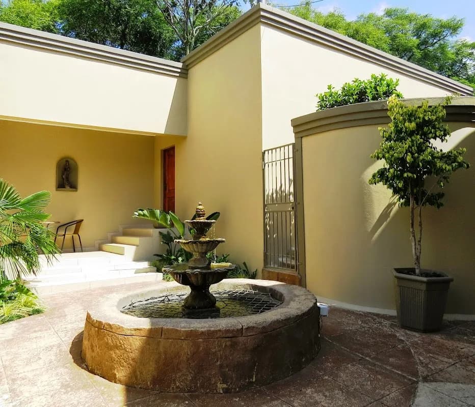 Dunton Guest House in Sandton