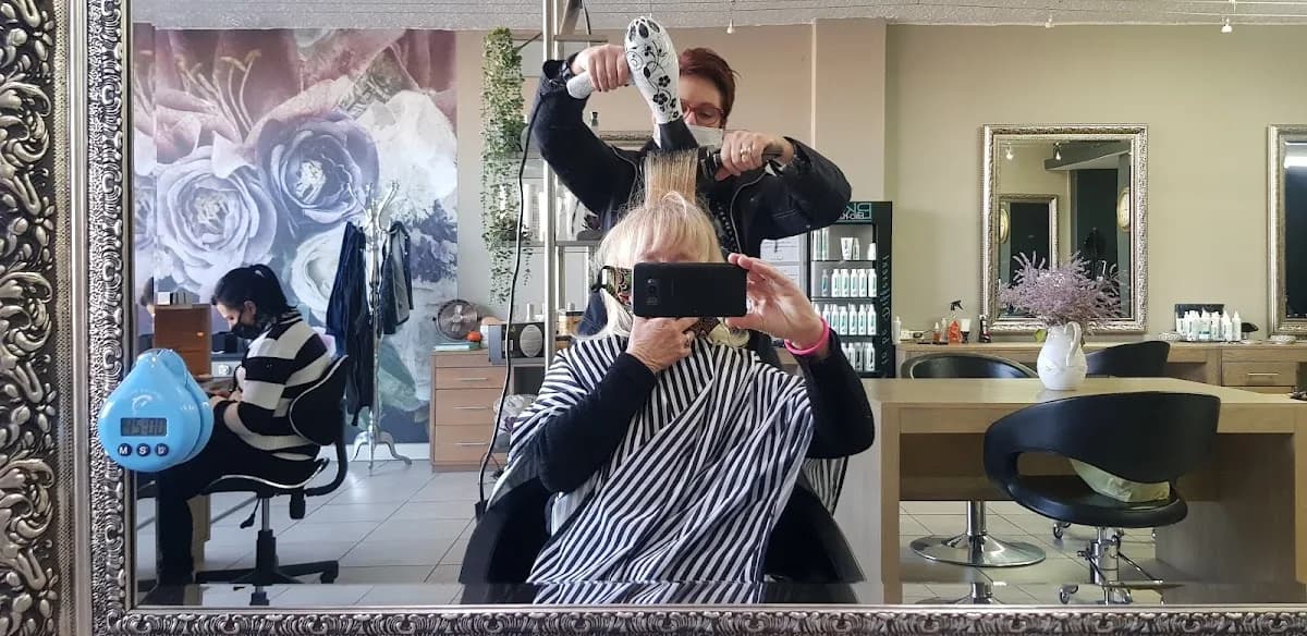 The IQ Hair Salon in George South
