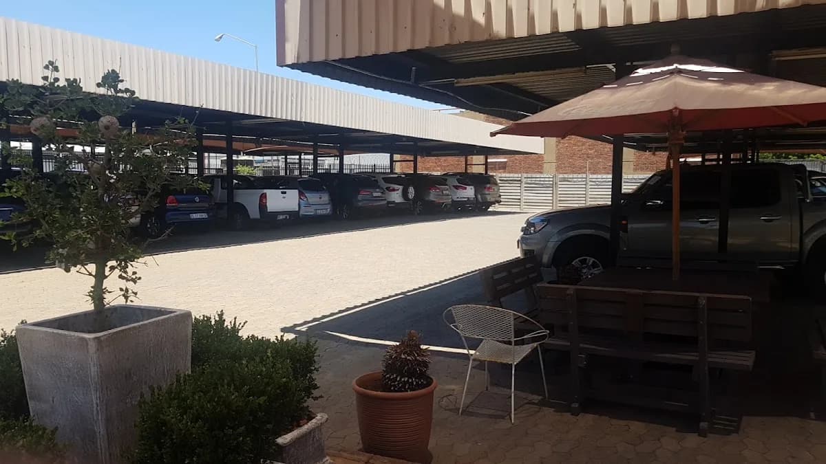 Henque motors in The Moot