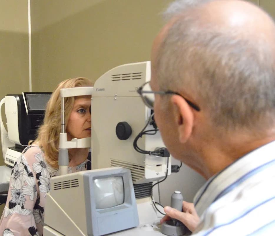 Leslie Sessel Optometrist in Germiston CBD