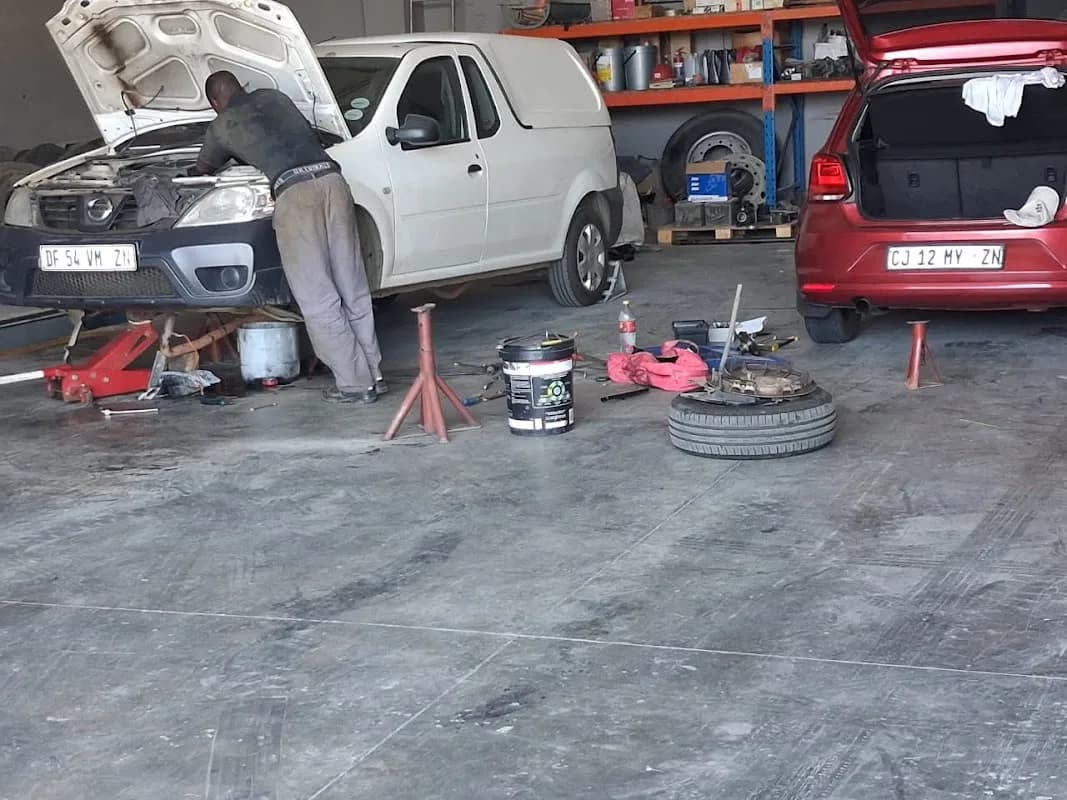 Lee's Auto and diesel service in Scottsville
