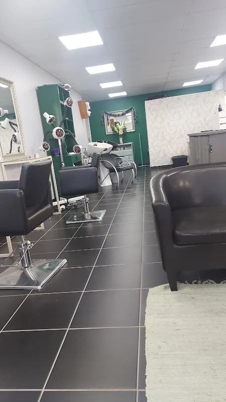 Plush Hair & Nail Studio PE in Newton Park