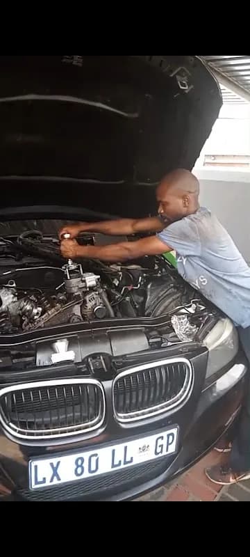 Valdos Auto Mechanic in Primrose