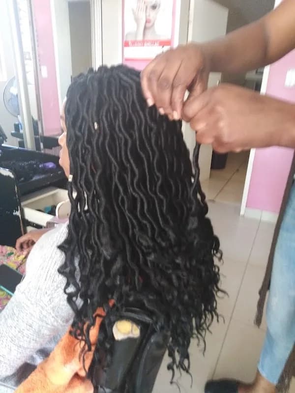 Be 21 Hair & Beauty Salon in Garsfontein