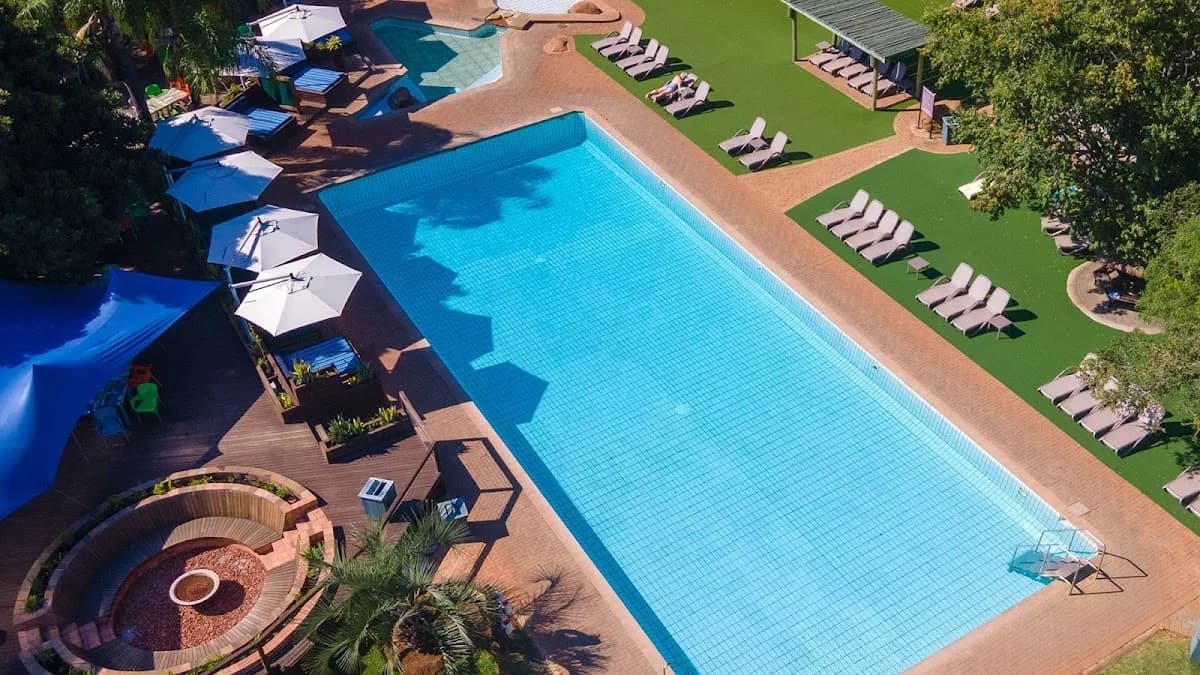 Dikhololo in Broederstroom