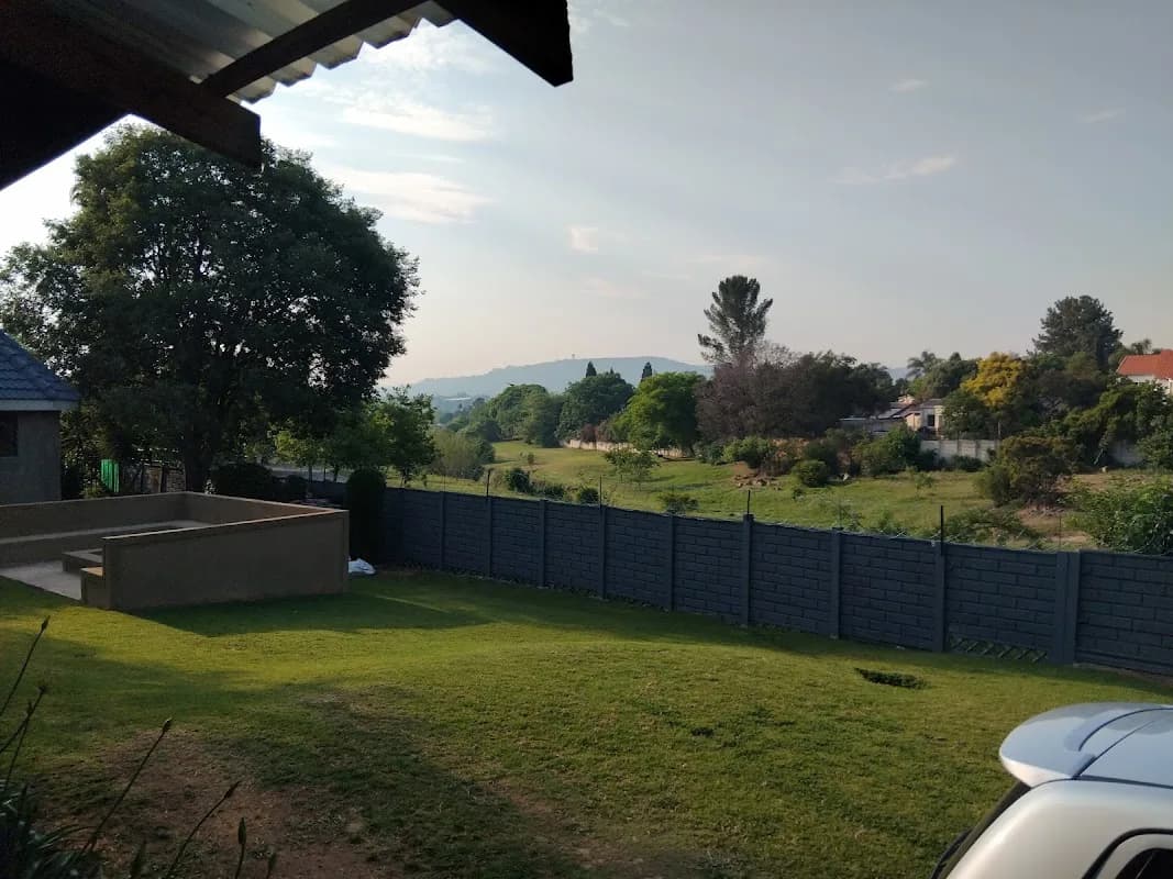 SIYADUMO PROPERTY DEVELOPMENT & MANAGEMENT in Linden