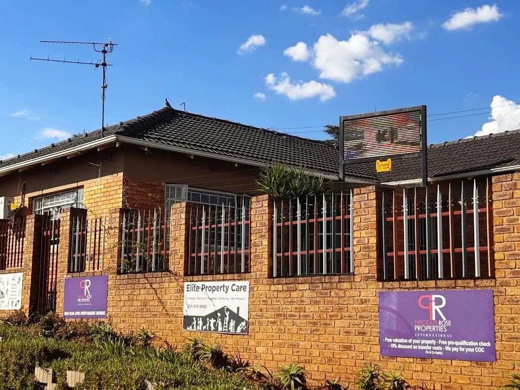 Precious Rose Properties in Primrose
