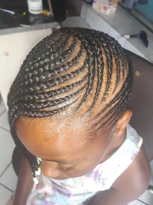 MIMI BEAUTY SALON in Tembisa CBD