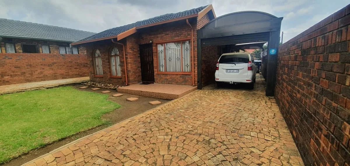 Nyikes property management in Diepkloof
