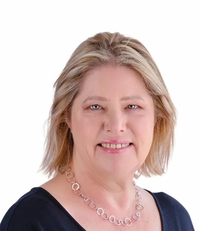 Barbara Stephenson Constantia & Tokai Estate Agent in Constantia