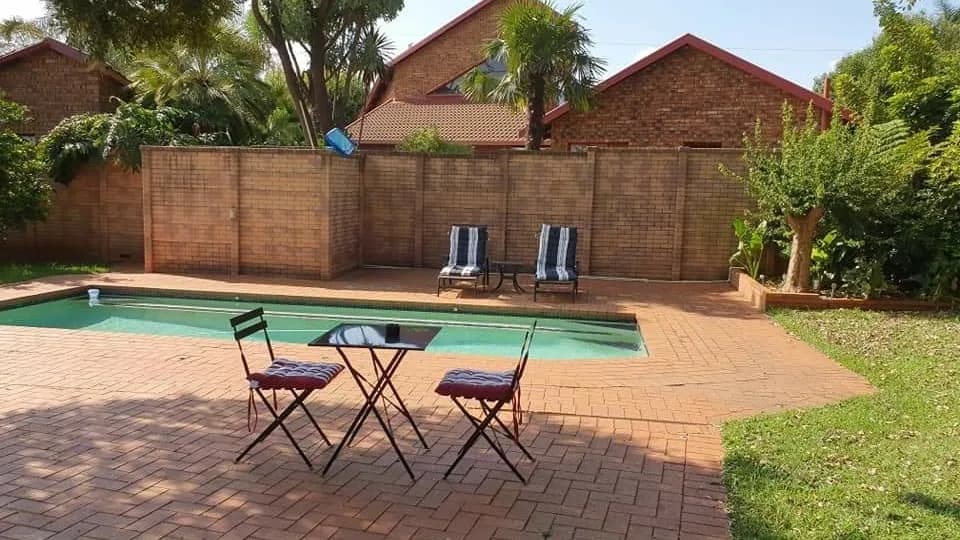 Roosthaven Guesthouse in Highveld