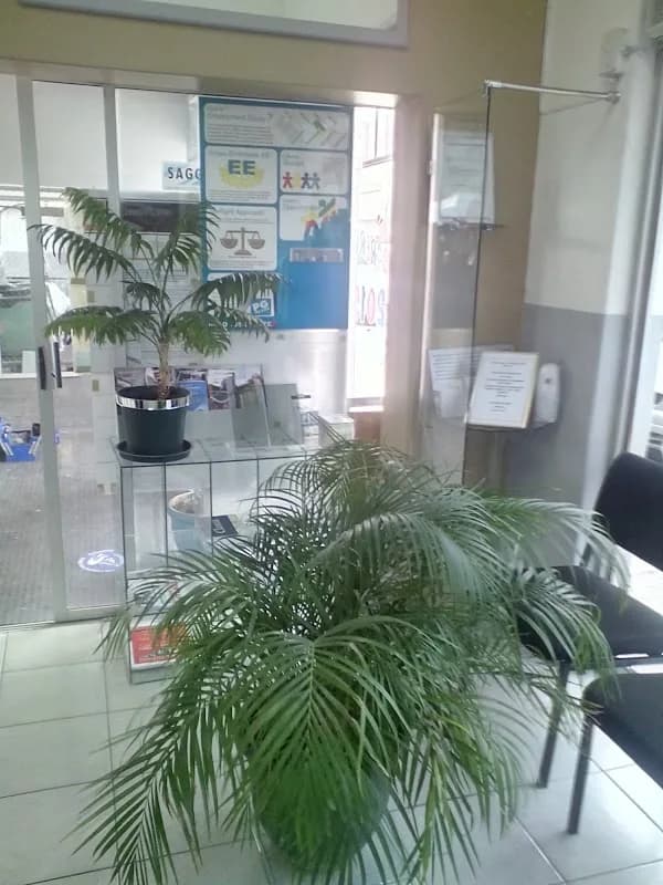 PG Glass Uitenhage in Uitenhage CBD