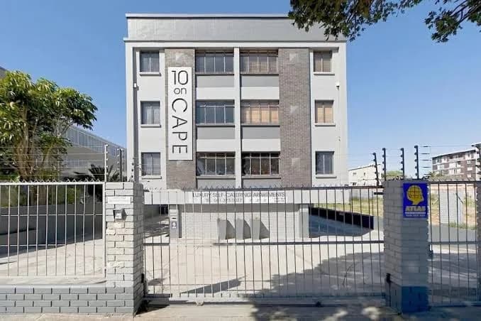 10 on Cape Self Catering Apartments in Uitenhage