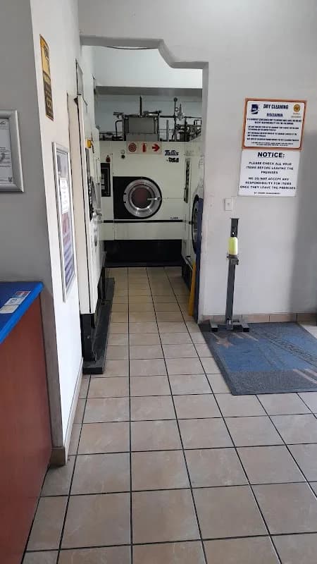 ULTRA MODERN DRY CLEANERS in Bloemfontein CBD