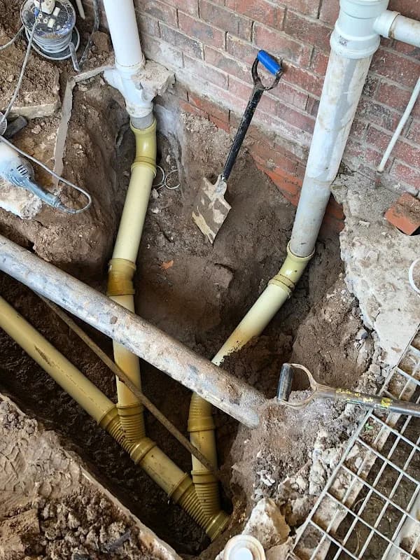 SLR Projects Plumbing & Construction in La Lucia