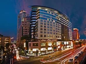 DAVINCI Hotel and Suites in Alexandra