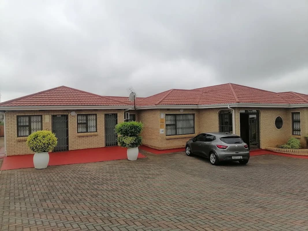 Sikhumbule Nathi Guest House in Mthatha CBD