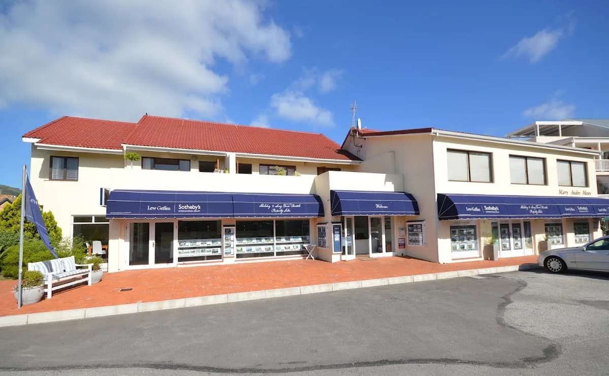 Lew Geffen Sotheby’s International Realty, Leisure Island in Knysna CBD