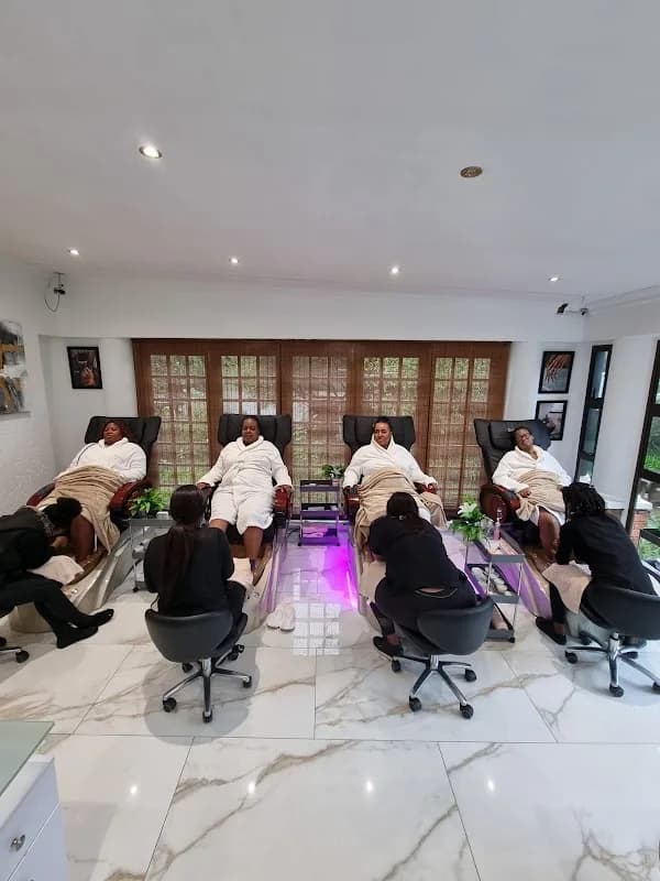 Evvok Nail & Beauty Spa in Craighall